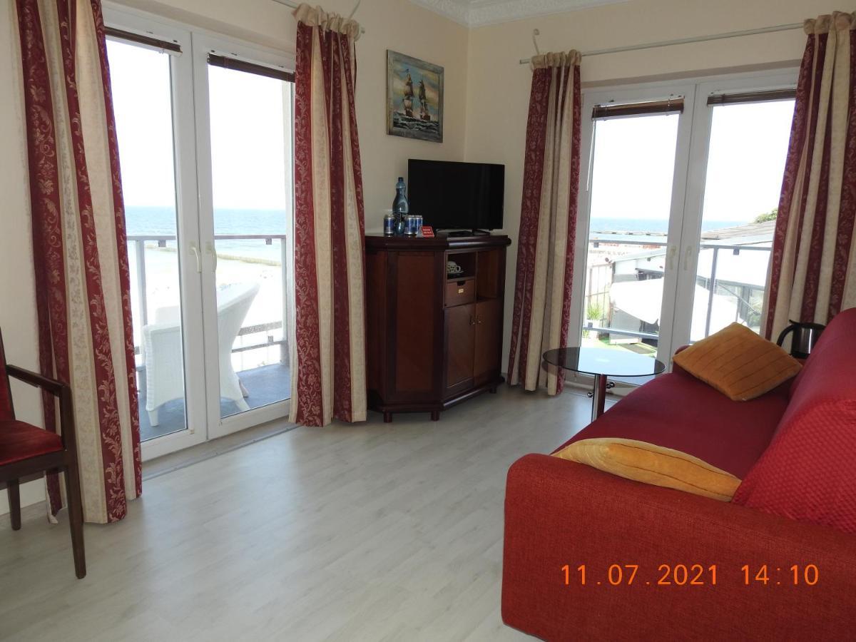 ニエホジェ Baltyk Nad Morzem-Przy Plazy Bed & Breakfast エクステリア 写真