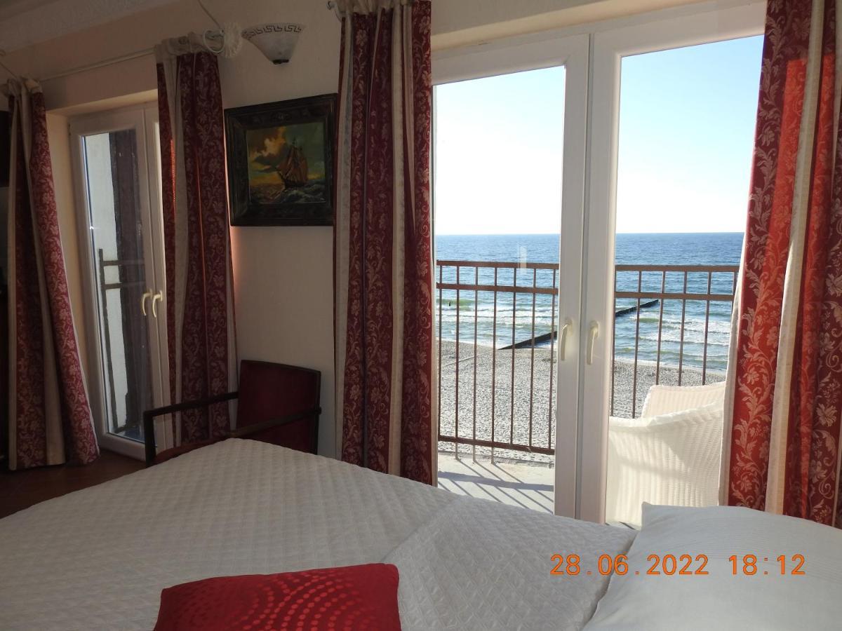 ニエホジェ Baltyk Nad Morzem-Przy Plazy Bed & Breakfast エクステリア 写真