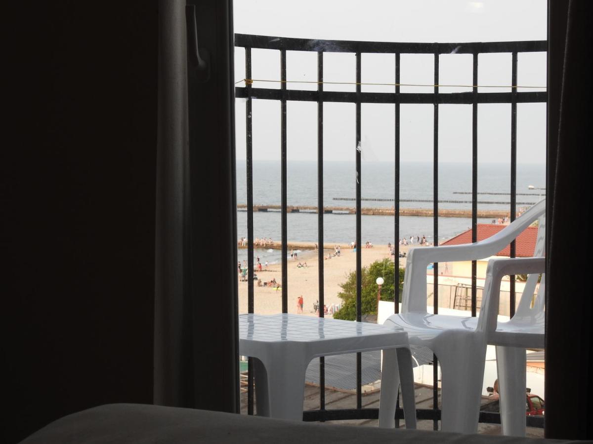 ニエホジェ Baltyk Nad Morzem-Przy Plazy Bed & Breakfast エクステリア 写真